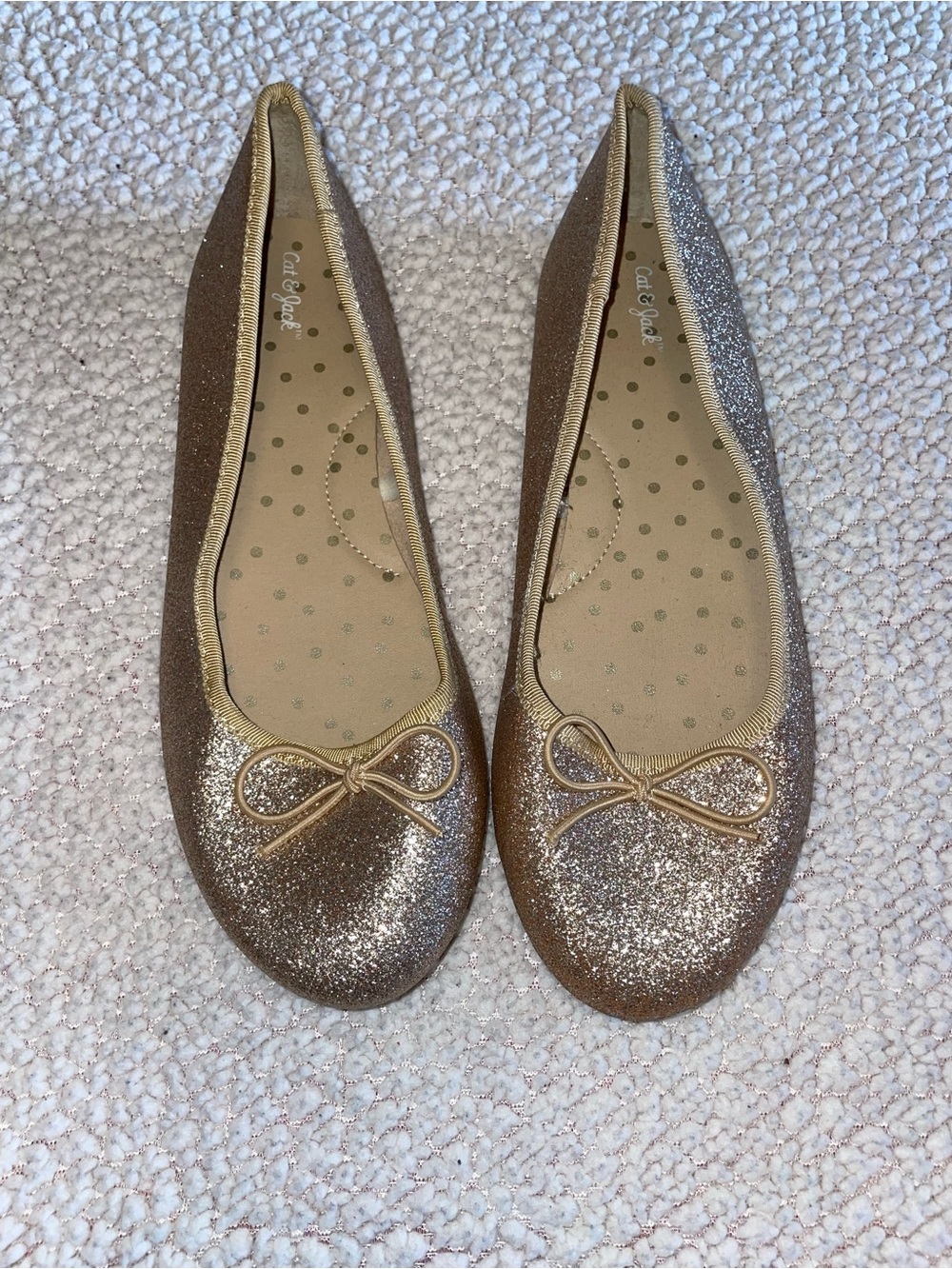 Girl Gold Glitter Ballet Flats with Bow. Size 4